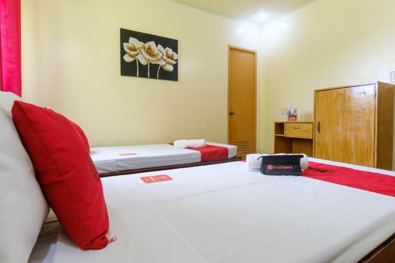 Reddoorz @ Poblacion 6 Coron Exterior foto