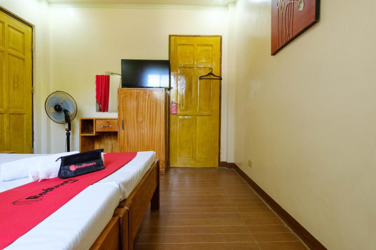 Reddoorz @ Poblacion 6 Coron Exterior foto